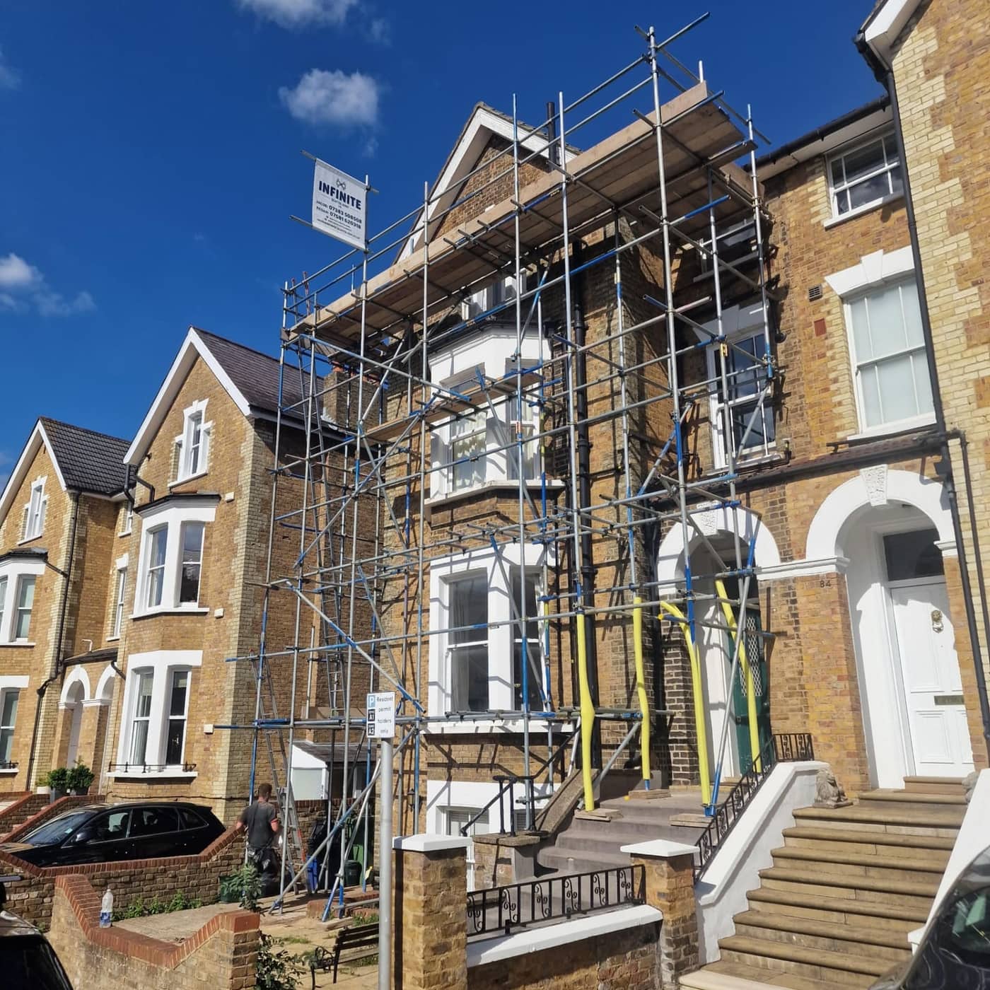Infinite Scaffolding installation on a residential property in Reading